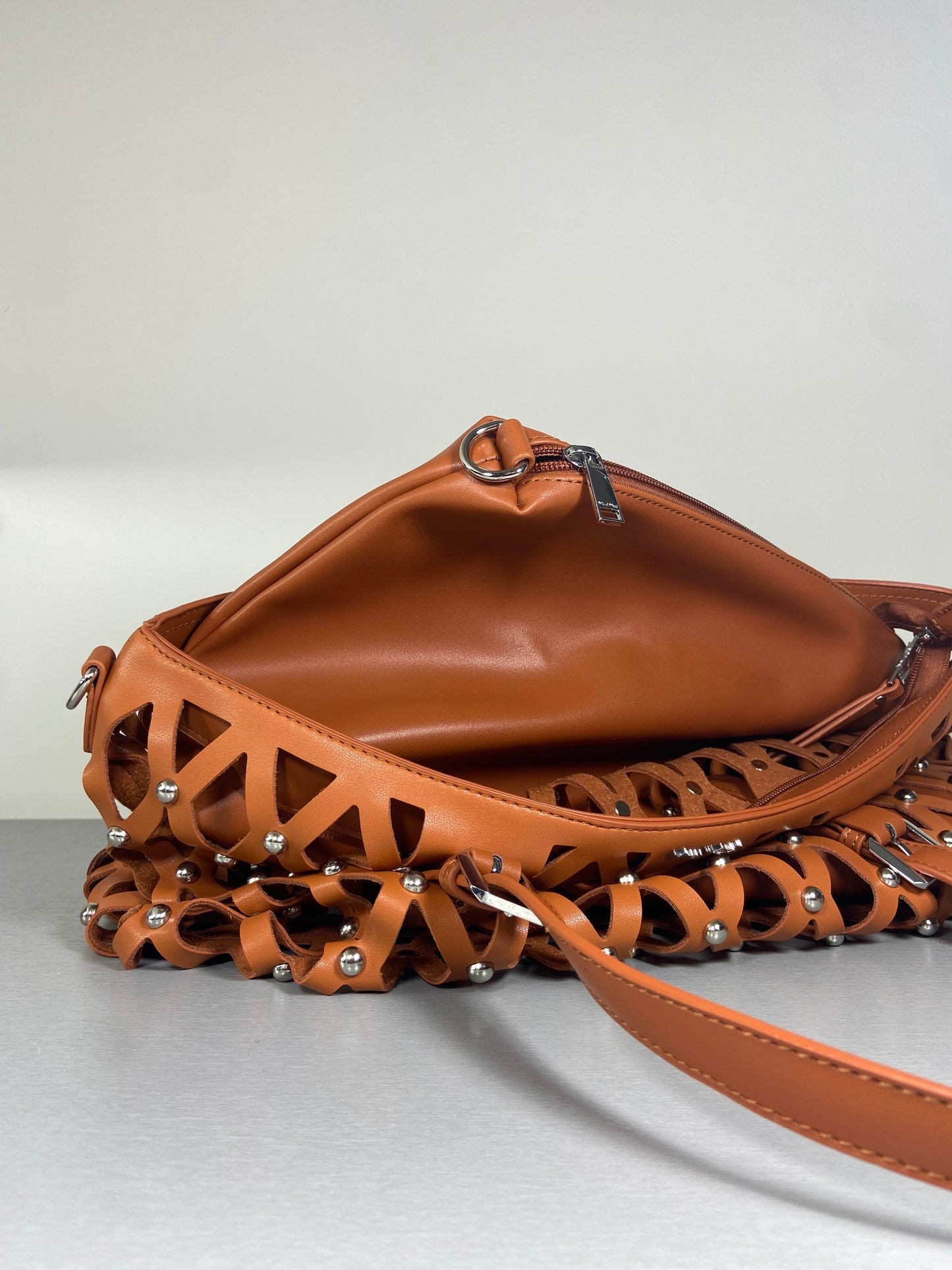 borsa_m8-h201180