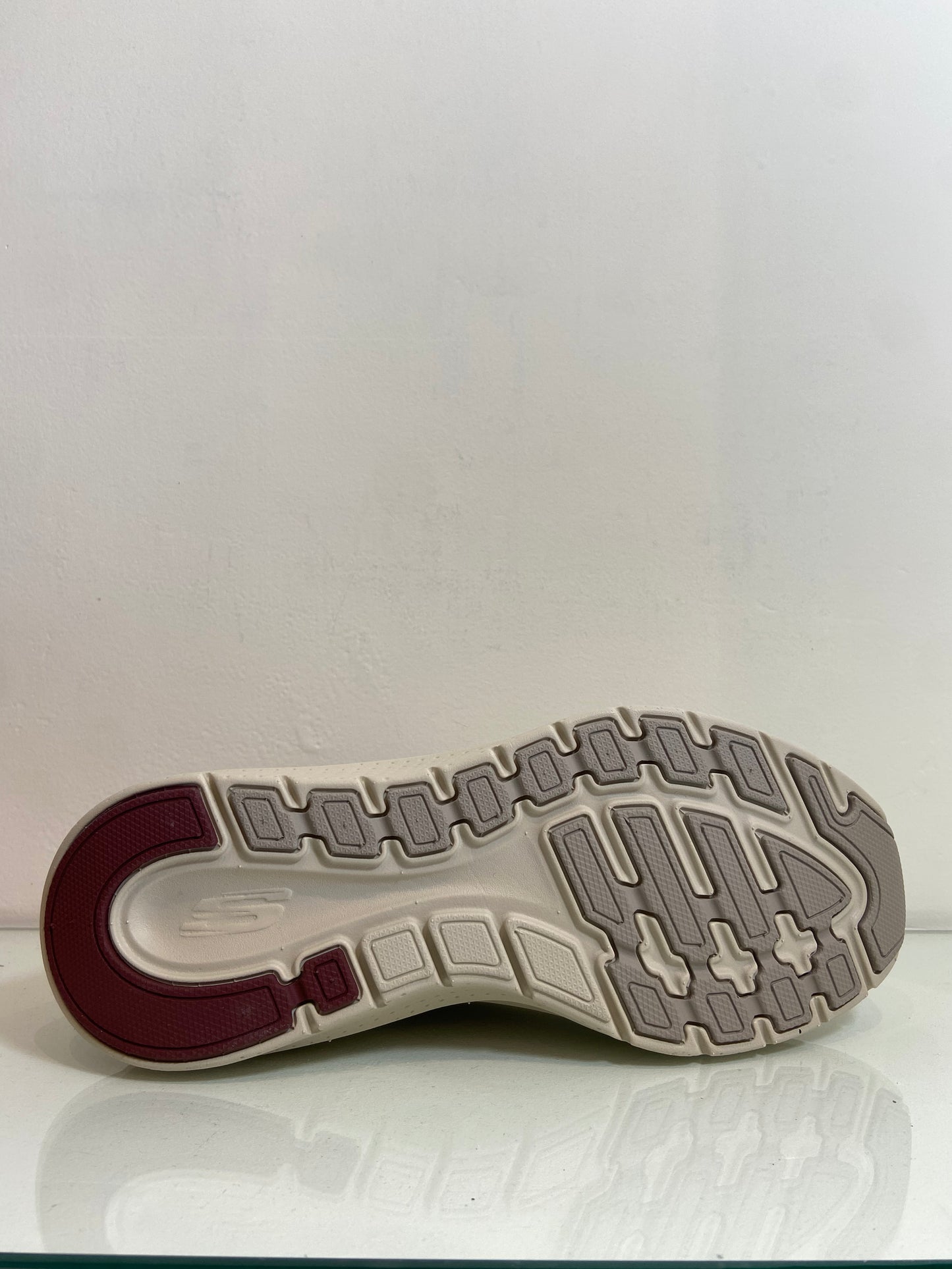 scarpe_arch fit2.0232700