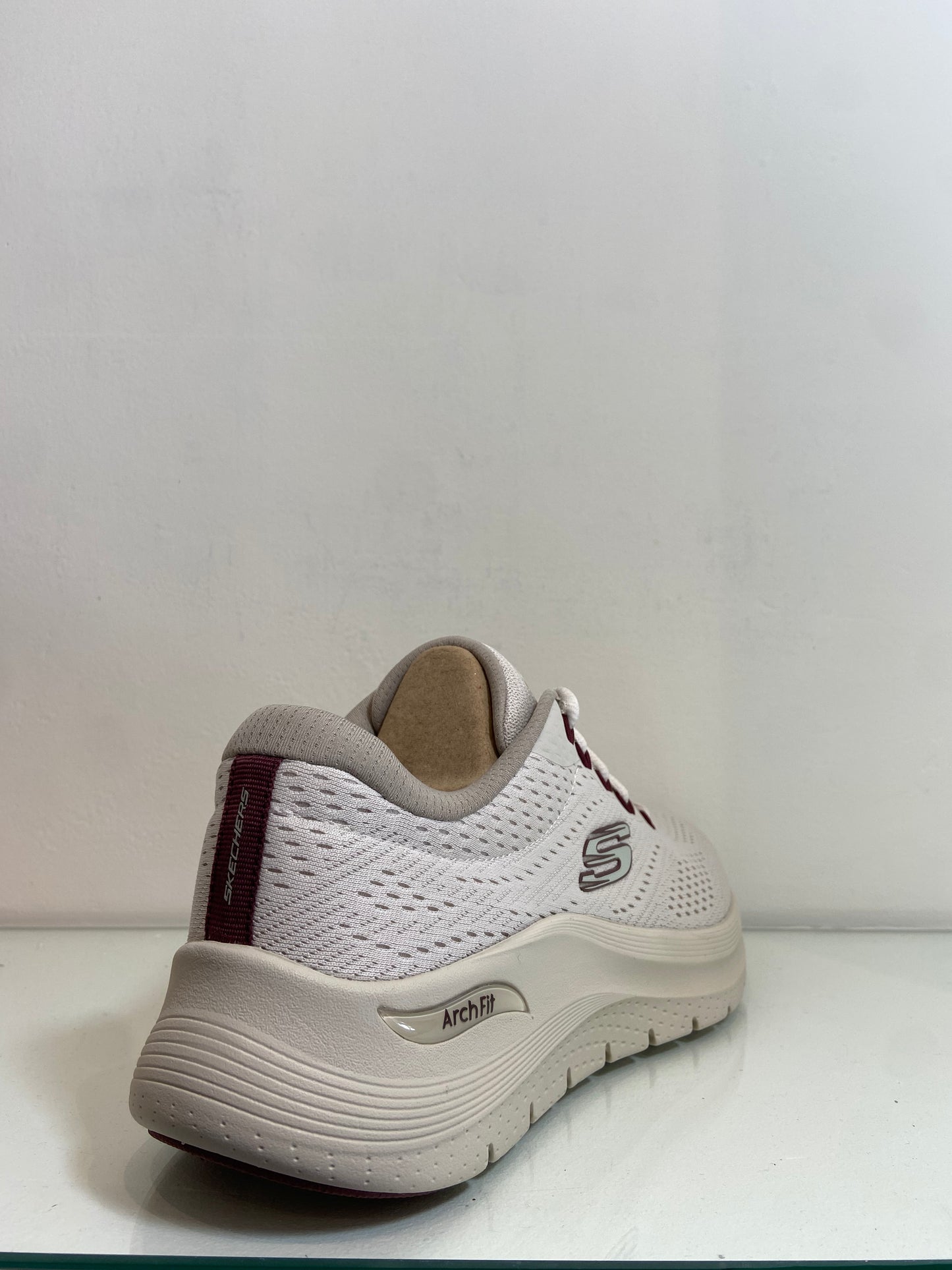 scarpe_arch fit2.0232700