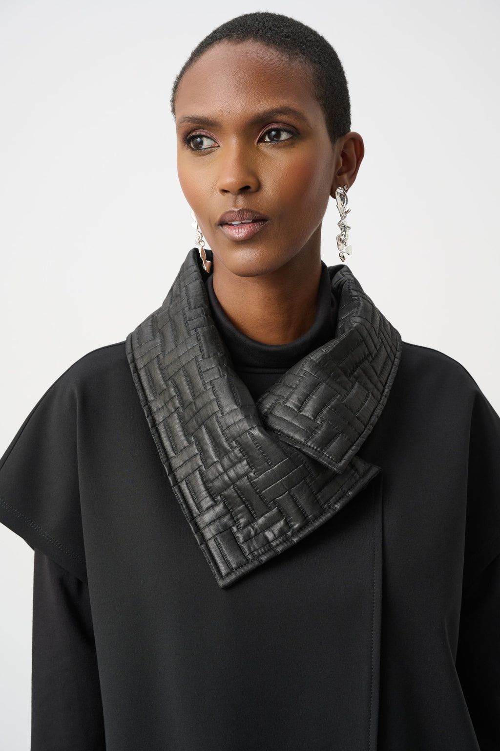 Gilet con Tasche Trapuntate Nero - Joseph Ribkoff