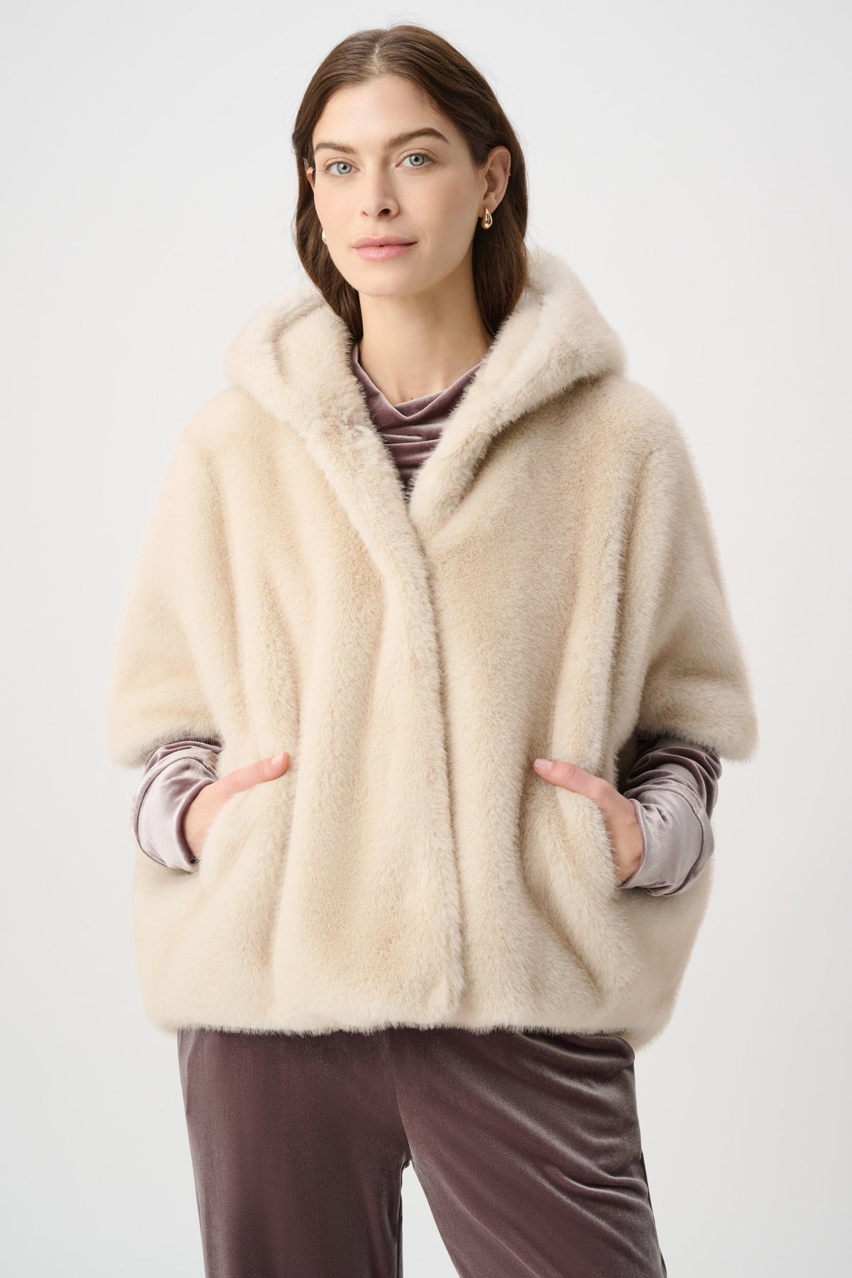 Cappotto in Ecopelliccia con Cappuccio Mandorla - Joseph Ribkoff