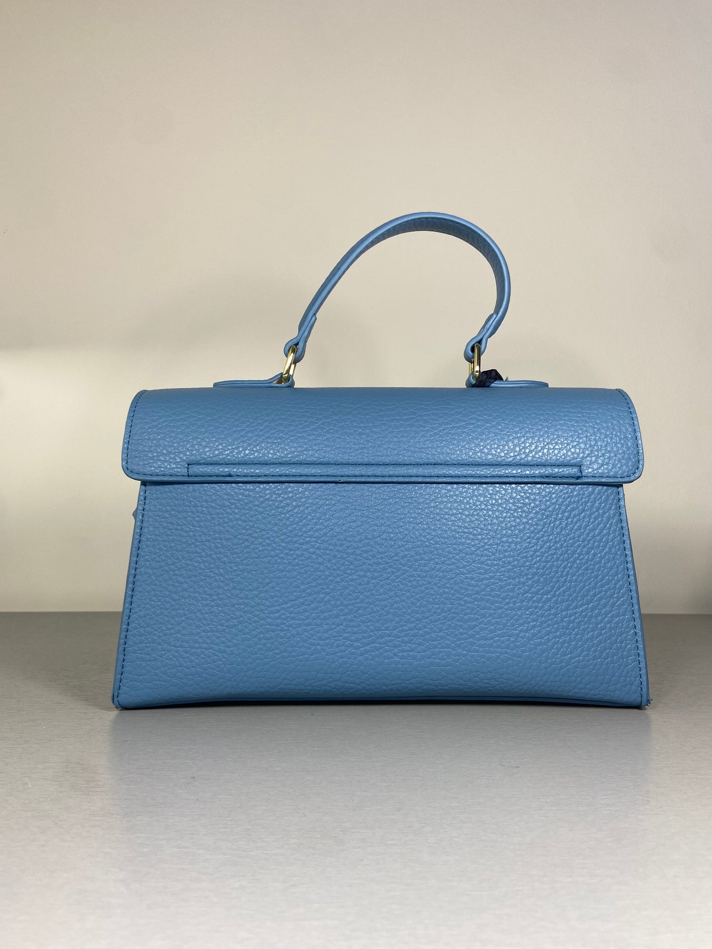 borsa_m8-j201106