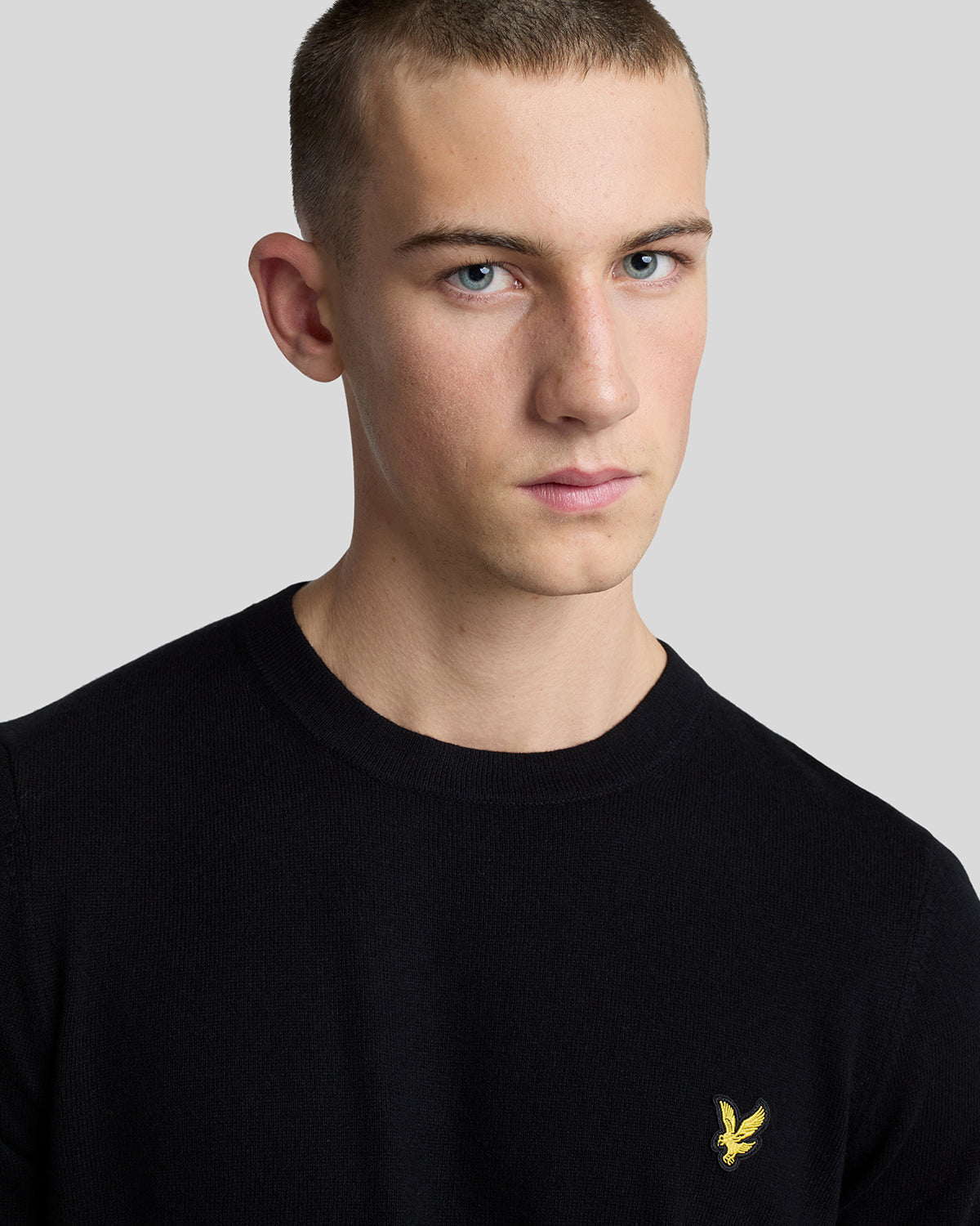 Maglione Girocollo in Lana Merino Nero - Lyle & Scott