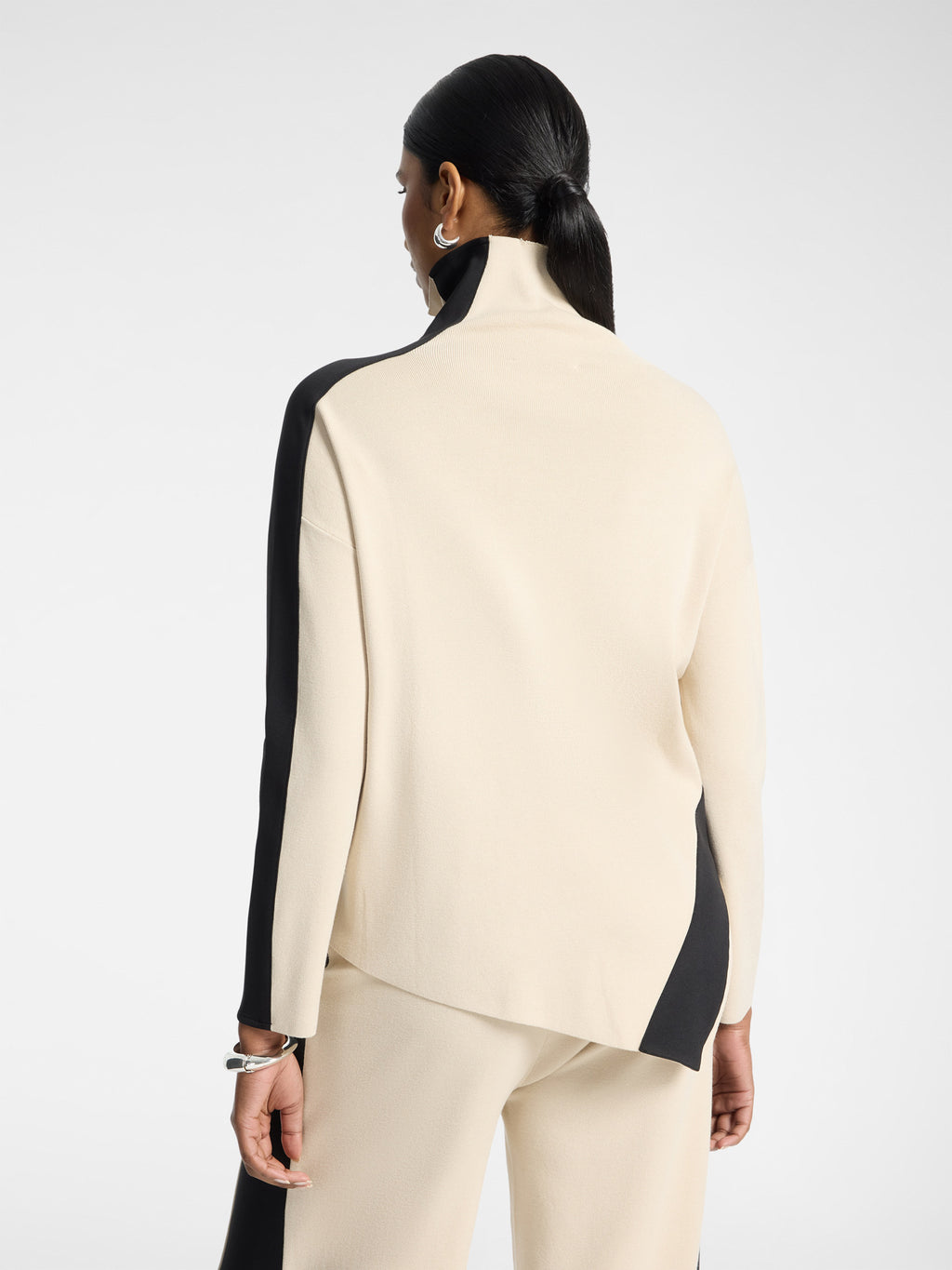 Maglia Dolcevita con Bordo Asimmetrico Beige - Elena Mirò