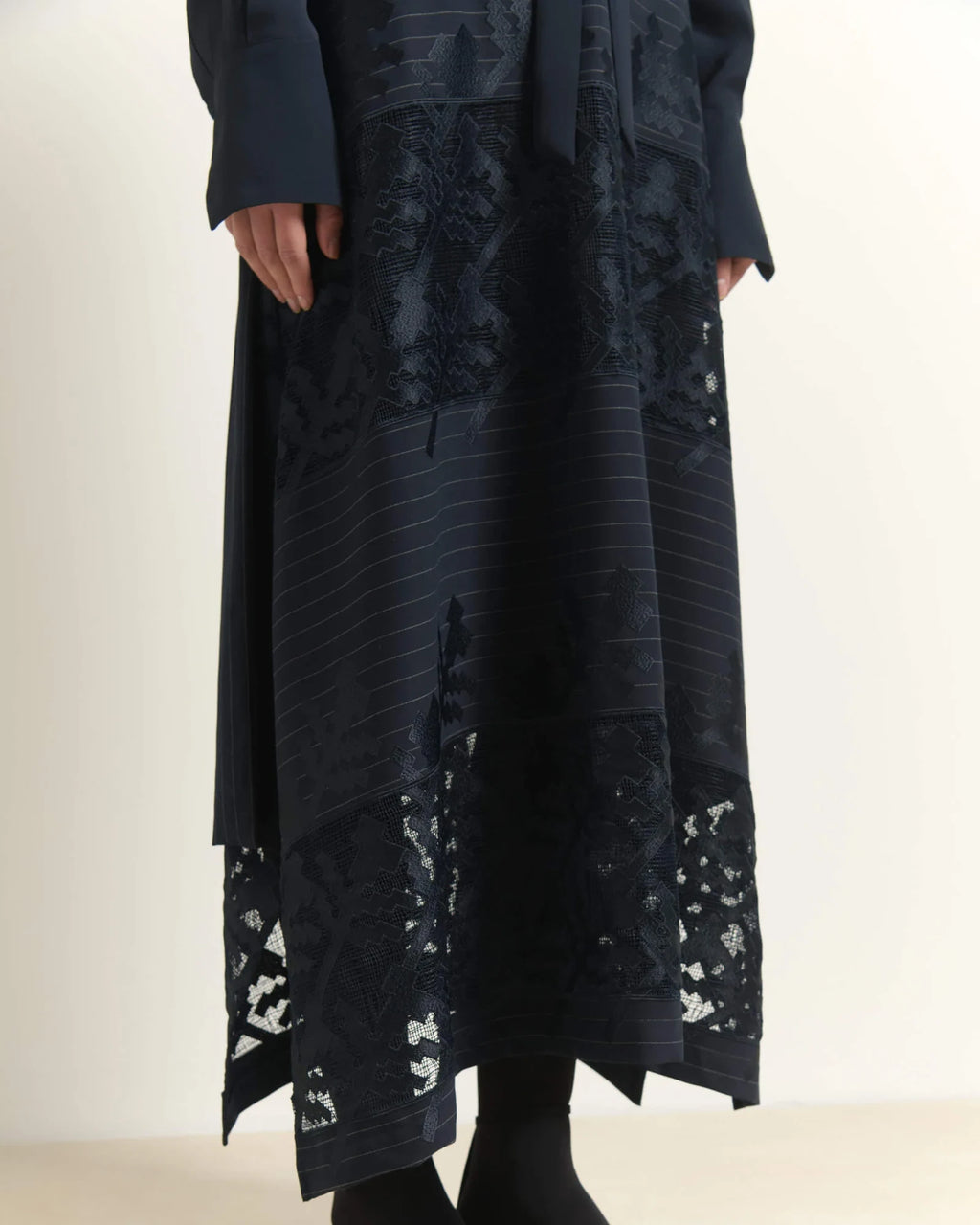 Beatrice B Abito Lungo con Fondo in Pizzo Blu — foto 5