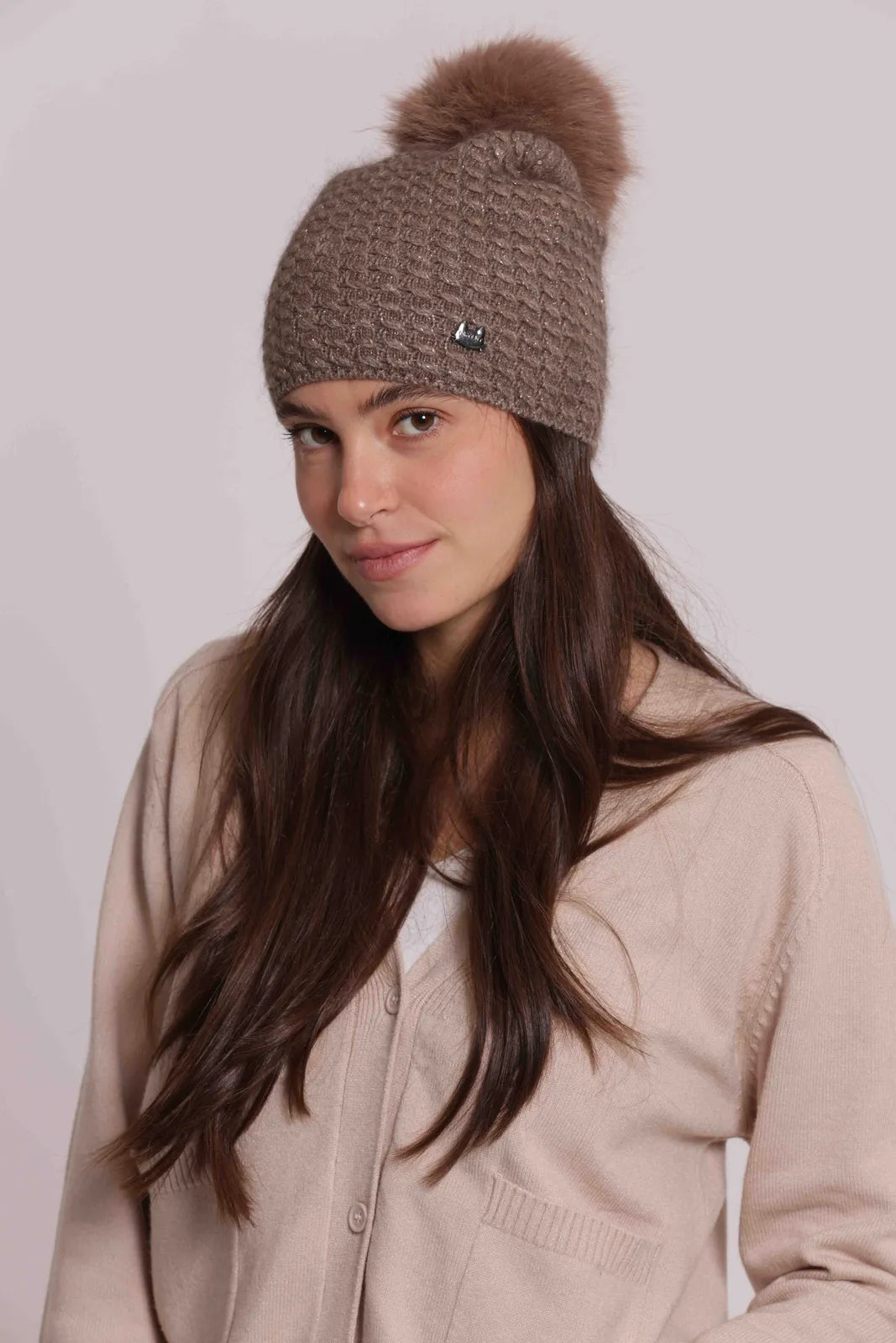 Mimi Mua Cappello Berretto con Paillettes Sparse e Pon Pon Marrone