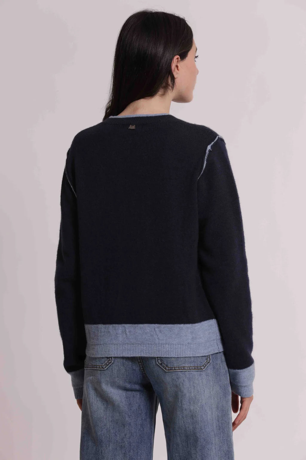 Mimi Mua Maglia Scollo Tondo con Contrasti Blu — foto 4