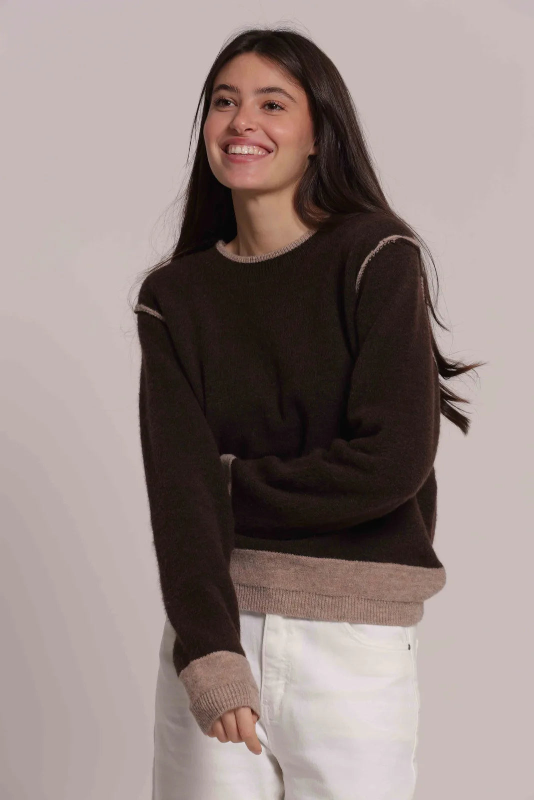 Mimi Mua Maglia Scollo Tondo con Contrasti Moro