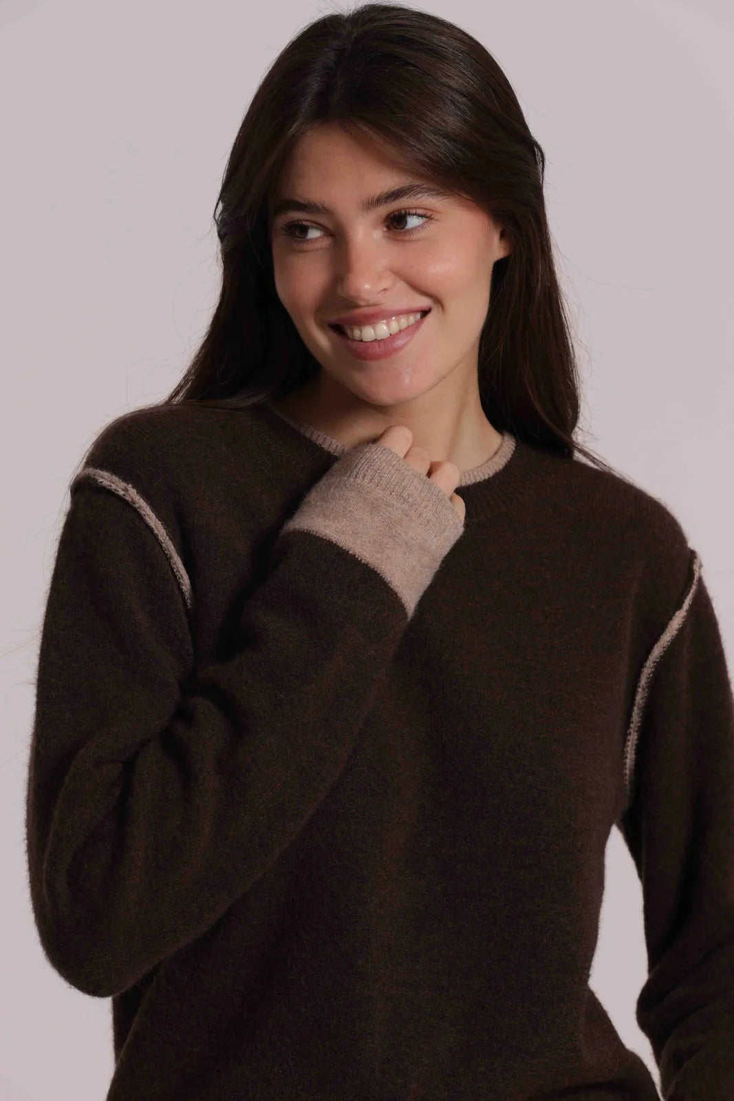 Mimi Mua Maglia Scollo Tondo con Contrasti Moro — foto 5