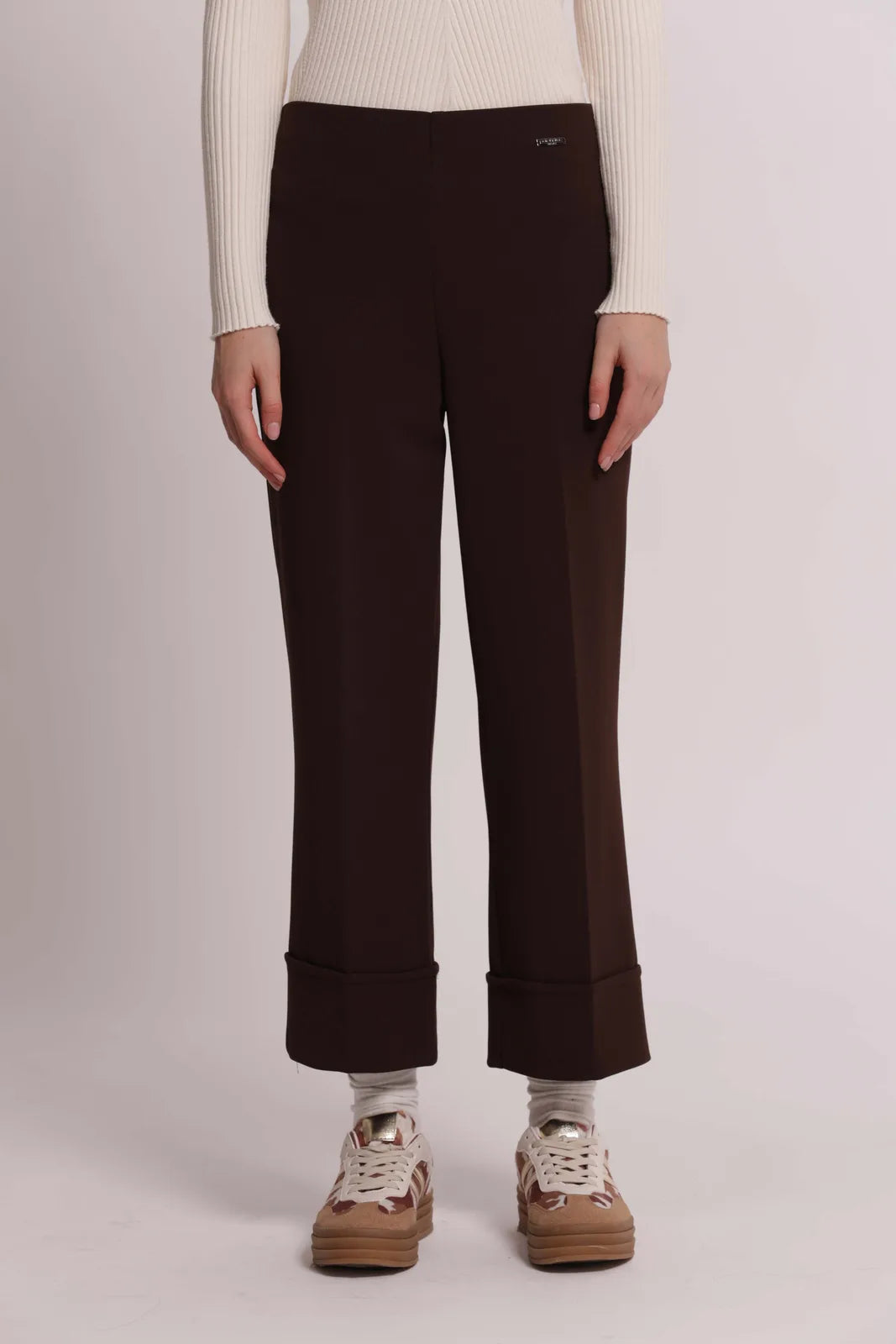 Mimi Mua Pantalone con Risvolto in Scuba Crepe Moro — foto 2