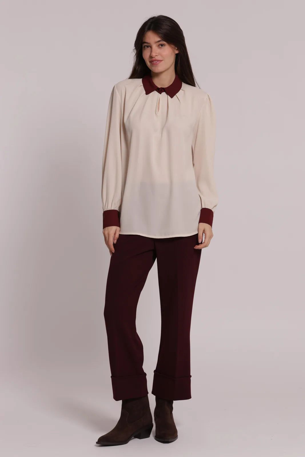 Mimi Mua Pantalone con Risvolto in Scuba Crepe Prugna